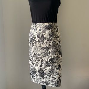 Black and White roses pencil skirt